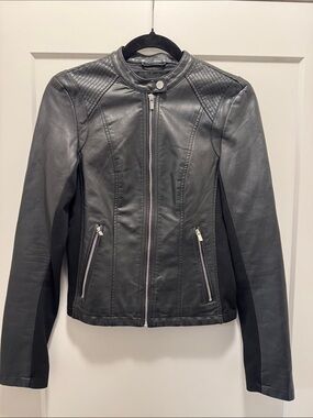 ✨Vintage✨ Express Faux Leather Moto Jacket with Silver Accents. XS. Like New!🔥🖤